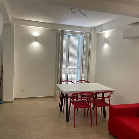 Michi House Апартаменты Чивитанова-Марке