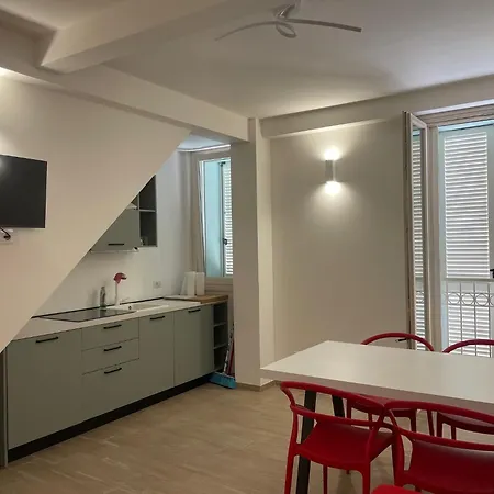 Apartment Michi House